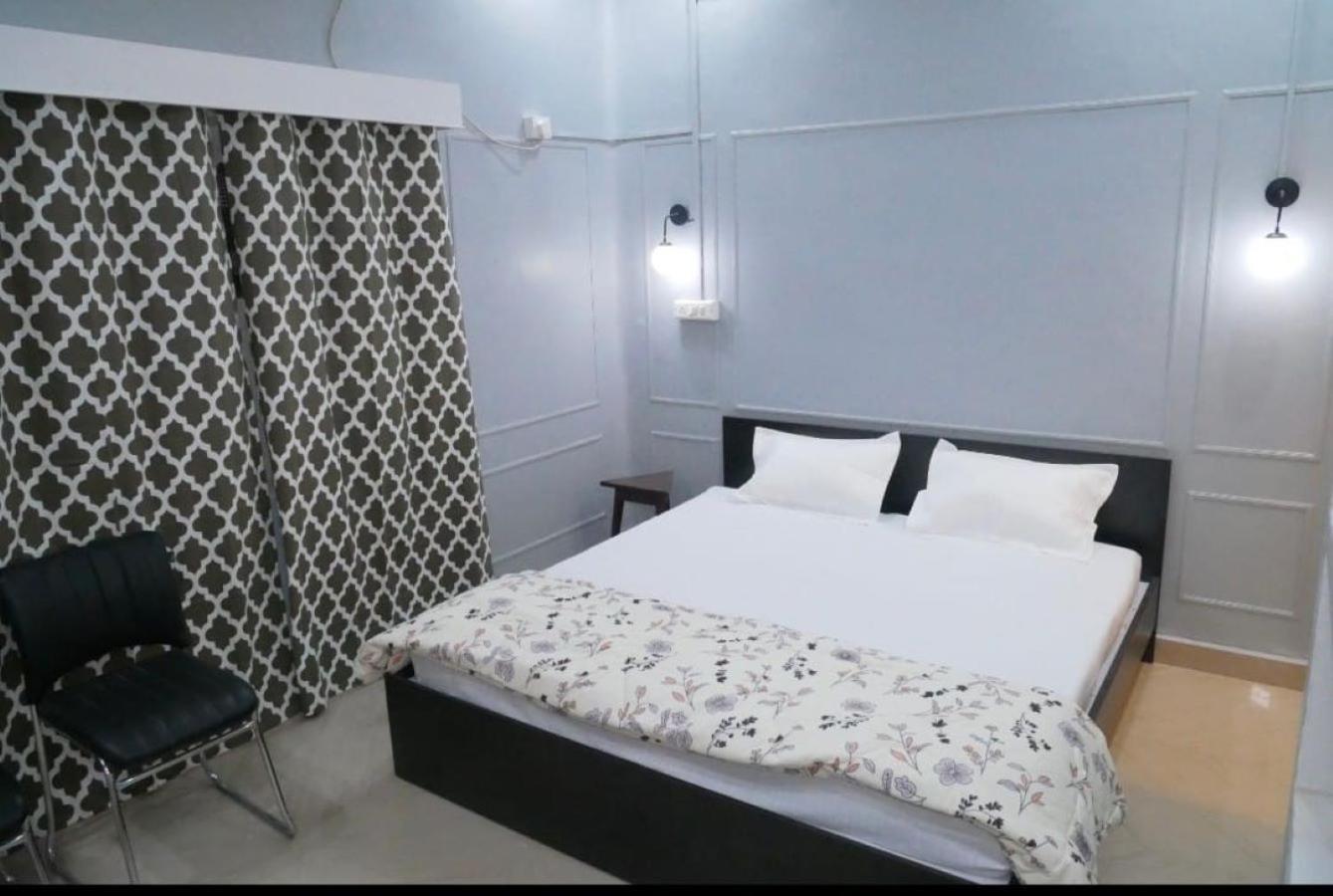 Janki Kunj Varanasi- 3 Room Home Екстериор снимка